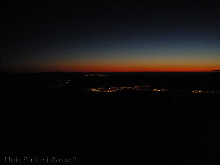 003_Les_primeres_llums_Olot